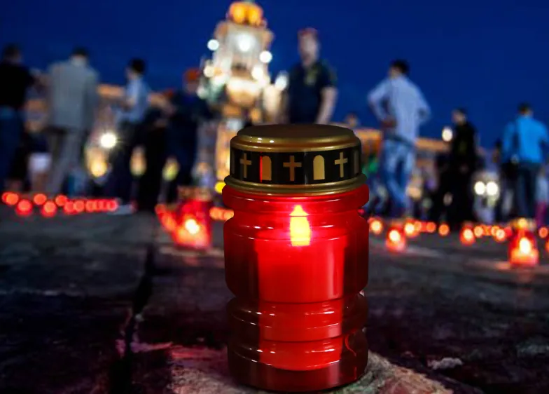 sensor candle lights